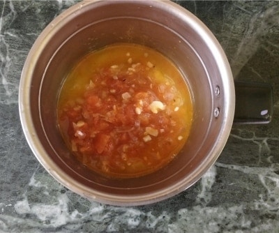 Fire-Roasted Tomato Soup with Fresh Basil - Plattershare - Recipes, food stories and food lovers Fire-Roasted Tomato Soup with Fresh Basil - Plattershare - Recipes, food stories and food lovers