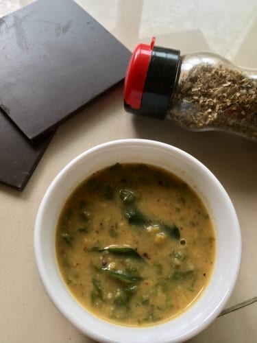 Keerai Porcha Kuzhambu (Spinach Lentil Soup) - Plattershare - Recipes, food stories and food lovers