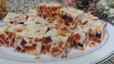 Stunning Broken Glass Jello Pudding: A Vibrant Dessert - Plattershare - Recipes, food stories and food lovers Stunning Broken Glass Jello Pudding: A Vibrant Dessert - Plattershare - Recipes, food stories and food lovers