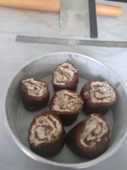 Chocolate Walnuts Cinnamon Buns - Plattershare - Recipes, food stories and food lovers