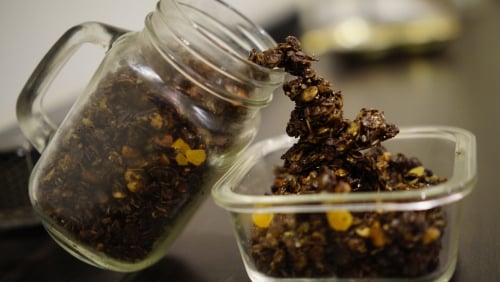 Chocolate Fruit And Nut Granola - Plattershare - Recipes, food stories and food lovers