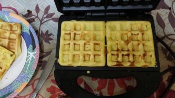 Custard Waffles - Plattershare - Recipes, food stories and food lovers