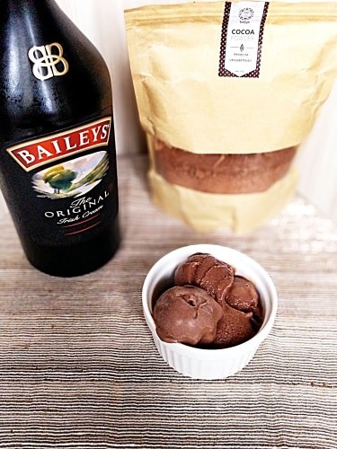 Chocolate Baileys Ice-Cream - Plattershare - Recipes, food stories and food lovers
