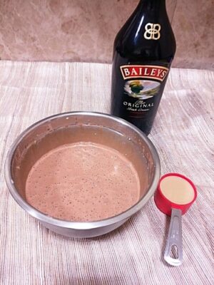 Decadent No-Churn Chocolate Baileys Ice Cream - Plattershare - Recipes, food stories and food lovers Decadent No-Churn Chocolate Baileys Ice Cream - Plattershare - Recipes, food stories and food lovers