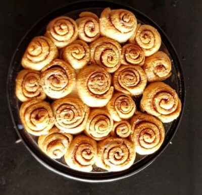 Irresistible Coffee Cinnabons: A Mocha-Spiced Morning Dream - Plattershare - Recipes, food stories and food lovers Irresistible Coffee Cinnabons: A Mocha-Spiced Morning Dream - Plattershare - Recipes, food stories and food lovers