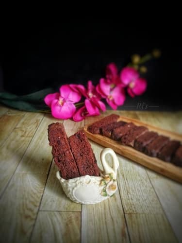Ragi Chocolate Cranberry Biscotti - Plattershare - Recipes, food stories and food lovers