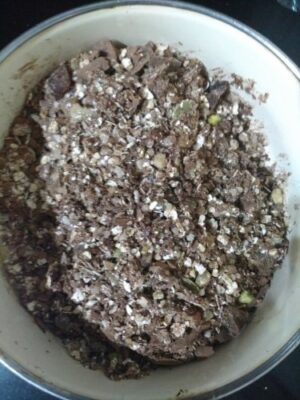 Irresistible Millet & Dark Chocolate Granola Bars - Plattershare - Recipes, food stories and food lovers Irresistible Millet & Dark Chocolate Granola Bars - Plattershare - Recipes, food stories and food lovers