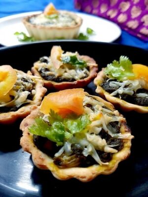 Irresistible Methi Paneer Tarts: A Sneaky Way to Get Your Greens - Plattershare - Recipes, food stories and food lovers Irresistible Methi Paneer Tarts: A Sneaky Way to Get Your Greens - Plattershare - Recipes, food stories and food lovers
