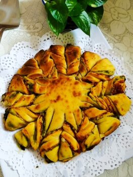 Star Pizza Bread - Plattershare - Recipes, food stories and food lovers