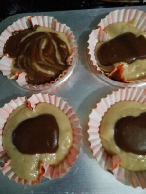 Eggless Marble Cupcakes: A Moist & Delicious Whole Wheat Treat - Plattershare - Recipes, food stories and food lovers Eggless Marble Cupcakes: A Moist & Delicious Whole Wheat Treat - Plattershare - Recipes, food stories and food lovers