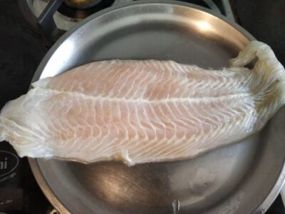 Pan-Seared Basa Fish with Lemon & Herbs: A Quick & Healthy Weeknight Meal - Plattershare - Recipes, food stories and food lovers Pan-Seared Basa Fish with Lemon & Herbs: A Quick & Healthy Weeknight Meal - Plattershare - Recipes, food stories and food lovers
