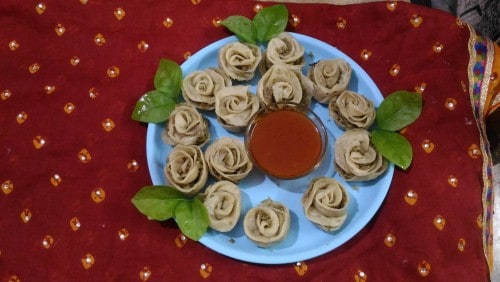 Flower Shaped Momos - Plattershare - Recipes, food stories and food lovers
