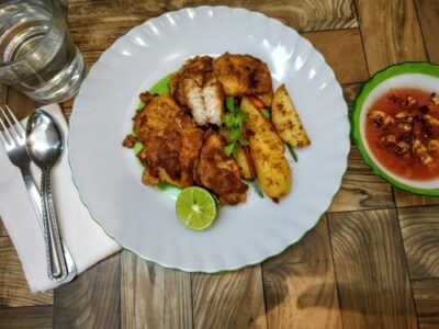 Crispy Basa Fish with Lemon & Herbs: A Healthy Canadian Snack - Plattershare - Recipes, food stories and food lovers Crispy Basa Fish with Lemon & Herbs: A Healthy Canadian Snack - Plattershare - Recipes, food stories and food lovers
