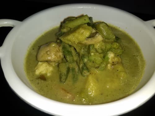 Thai Green Curry - Plattershare - Recipes, Food Stories And Food Enthusiasts