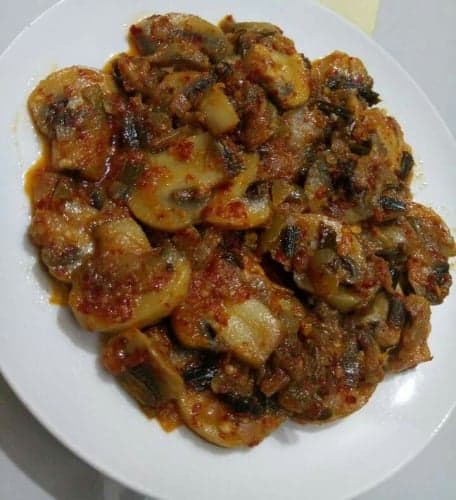 Spicy Garlic Mushrooms - Plattershare - Recipes, Food Stories And Food Enthusiasts