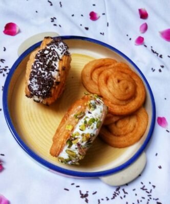 Paneer Jalebi Ice-cream Sandwich - Plattershare - Recipes, food stories and food lovers