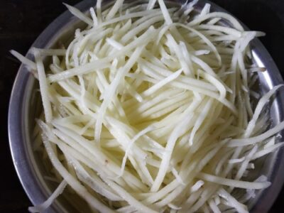 Wholesome Potato Tiffin Treats: A Healthy & Delicious Snack for Kids - Plattershare - Recipes, food stories and food lovers Wholesome Potato Tiffin Treats: A Healthy & Delicious Snack for Kids - Plattershare - Recipes, food stories and food lovers
