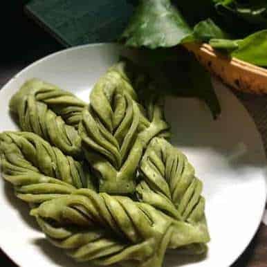 Leaf Mathri - Plattershare - Recipes, Food Stories And Food Enthusiasts