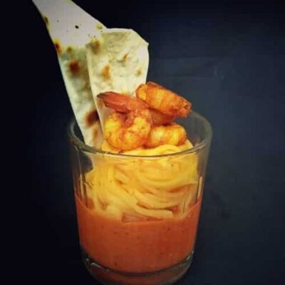 Spicy Mexican Prawn Shooters with Garlic Spaghetti - Plattershare - Recipes, food stories and food lovers Spicy Mexican Prawn Shooters with Garlic Spaghetti - Plattershare - Recipes, food stories and food lovers