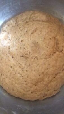 Honey-Kissed Estonian Kringle: A Whole Wheat Cinnamon Wreath Bread - Plattershare - Recipes, food stories and food lovers Honey-Kissed Estonian Kringle: A Whole Wheat Cinnamon Wreath Bread - Plattershare - Recipes, food stories and food lovers