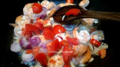 Sizzling Garlic Shrimp Fettuccine: A Restaurant-Quality Pasta Dish - Plattershare - Recipes, food stories and food lovers Sizzling Garlic Shrimp Fettuccine: A Restaurant-Quality Pasta Dish - Plattershare - Recipes, food stories and food lovers