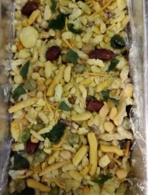 Sweet & Savory Chocolate Bhujia Bars: An Irresistible Indian Fusion Treat - Plattershare - Recipes, food stories and food lovers Sweet & Savory Chocolate Bhujia Bars: An Irresistible Indian Fusion Treat - Plattershare - Recipes, food stories and food lovers