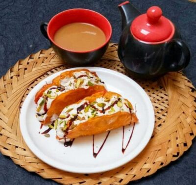 Crispy Jalebi Tacos: A Fusion Dessert Sensation - Plattershare - Recipes, food stories and food lovers Crispy Jalebi Tacos: A Fusion Dessert Sensation - Plattershare - Recipes, food stories and food lovers