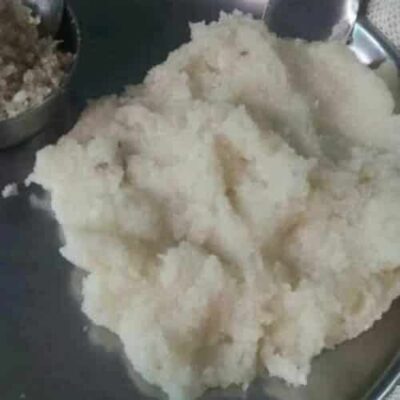Crispy Sooji Kakara Pitha: A Sweet Semolina Treat from Odisha - Plattershare - Recipes, food stories and food lovers Crispy Sooji Kakara Pitha: A Sweet Semolina Treat from Odisha - Plattershare - Recipes, food stories and food lovers