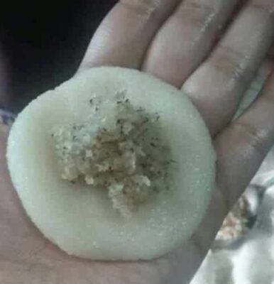 Crispy Sooji Kakara Pitha: A Sweet Semolina Treat from Odisha - Plattershare - Recipes, food stories and food lovers Crispy Sooji Kakara Pitha: A Sweet Semolina Treat from Odisha - Plattershare - Recipes, food stories and food lovers