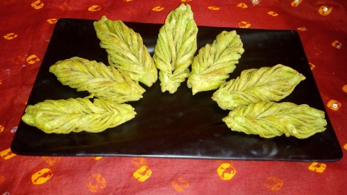 Leaf Shaped Mathri - Plattershare - Recipes, Food Stories And Food Enthusiasts