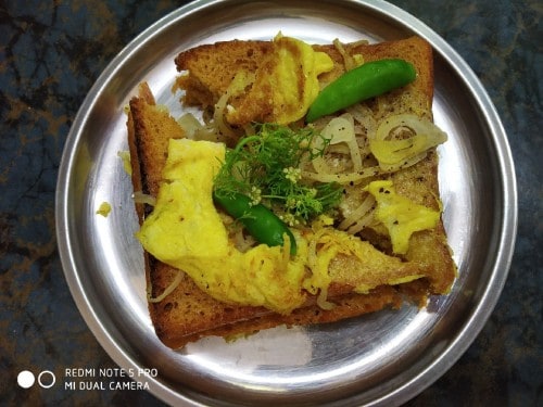 Street Food Egg Toast - Plattershare - Recipes, food stories and food lovers