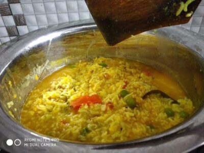 Crispy Beguni: Bengali Eggplant Fritters (Easy Street Food Recipe) - Plattershare - Recipes, food stories and food lovers Crispy Beguni: Bengali Eggplant Fritters (Easy Street Food Recipe) - Plattershare - Recipes, food stories and food lovers