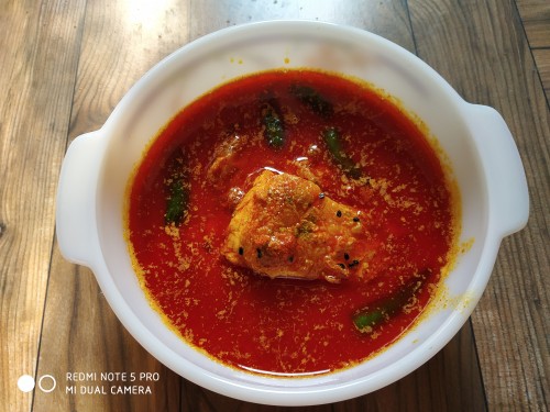 Tasty Fish Curry - Plattershare - Recipes, Food Stories And Food Enthusiasts