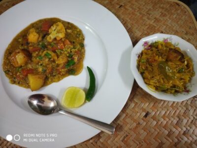 Nourishing Mixed Millet Khichdi with Fresh Vegetables - Plattershare - Recipes, food stories and food lovers Nourishing Mixed Millet Khichdi with Fresh Vegetables - Plattershare - Recipes, food stories and food lovers