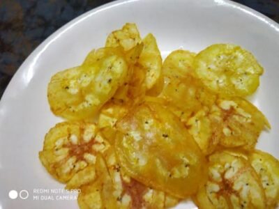 Crispy Homemade Raw Banana Chips: A Simple Indian Snack - Plattershare - Recipes, food stories and food lovers Crispy Homemade Raw Banana Chips: A Simple Indian Snack - Plattershare - Recipes, food stories and food lovers