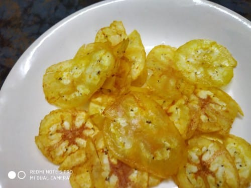 Raw Banana Chips - Plattershare - Recipes, food stories and food enthusiasts