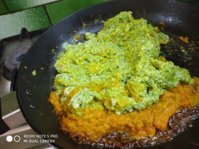 Nutritious Bengali Flat Bean Seed Pulse with Potatoes - Plattershare - Recipes, food stories and food lovers Nutritious Bengali Flat Bean Seed Pulse with Potatoes - Plattershare - Recipes, food stories and food lovers
