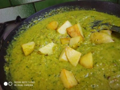 Nutritious Bengali Flat Bean Seed Pulse with Potatoes - Plattershare - Recipes, food stories and food lovers Nutritious Bengali Flat Bean Seed Pulse with Potatoes - Plattershare - Recipes, food stories and food lovers