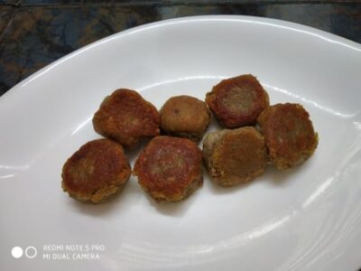 Melt-in-Your-Mouth Chena and Raw Banana Kofta Curry (Bengali Style) - Plattershare - Recipes, food stories and food lovers Melt-in-Your-Mouth Chena and Raw Banana Kofta Curry (Bengali Style) - Plattershare - Recipes, food stories and food lovers