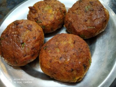 Crispy Rajma Tikki: Flavorful Indian Kidney Bean Patties - Plattershare - Recipes, food stories and food lovers Crispy Rajma Tikki: Flavorful Indian Kidney Bean Patties - Plattershare - Recipes, food stories and food lovers