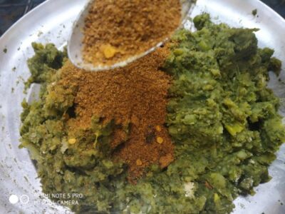 Healthy & Flavorful Hara Kebab with Cooling Curd Chutney - Plattershare - Recipes, food stories and food lovers Healthy & Flavorful Hara Kebab with Cooling Curd Chutney - Plattershare - Recipes, food stories and food lovers