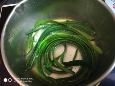 Zero-Waste Sponge Gourd Skin Chutney: A Flavorful Indian Condiment - Plattershare - Recipes, food stories and food lovers Zero-Waste Sponge Gourd Skin Chutney: A Flavorful Indian Condiment - Plattershare - Recipes, food stories and food lovers
