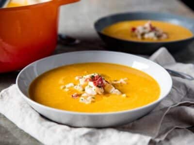 Classic Lobster Bisque - Plattershare - Recipes, food stories and food lovers