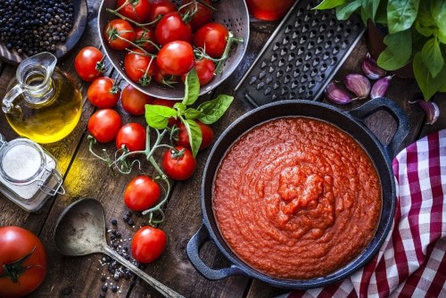Italian Pomodoro Sauce - Plattershare - Recipes, food stories and food lovers