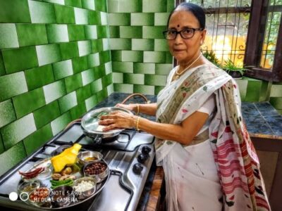 Sweet & Savory Kumror Chakka (Bengali Pumpkin & Chickpea Curry) - Plattershare - Recipes, food stories and food lovers Sweet & Savory Kumror Chakka (Bengali Pumpkin & Chickpea Curry) - Plattershare - Recipes, food stories and food lovers