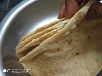 Cheesy Veggie-Stuffed Chapati: A Flavorful Indian Fusion - Plattershare - Recipes, food stories and food lovers Cheesy Veggie-Stuffed Chapati: A Flavorful Indian Fusion - Plattershare - Recipes, food stories and food lovers