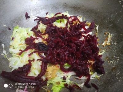 Nutritious Sattu & Beetroot Paratha: A Flavorful Flatbread for Any Meal - Plattershare - Recipes, food stories and food lovers Nutritious Sattu & Beetroot Paratha: A Flavorful Flatbread for Any Meal - Plattershare - Recipes, food stories and food lovers