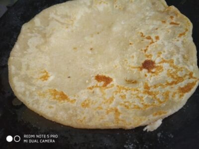 Savory Egg Chapati with Sautéed Vegetables - Plattershare - Recipes, food stories and food lovers Savory Egg Chapati with Sautéed Vegetables - Plattershare - Recipes, food stories and food lovers