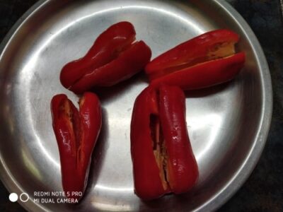 Hotless Stuffed Red Chilli - Plattershare - Recipes, food stories and food lovers