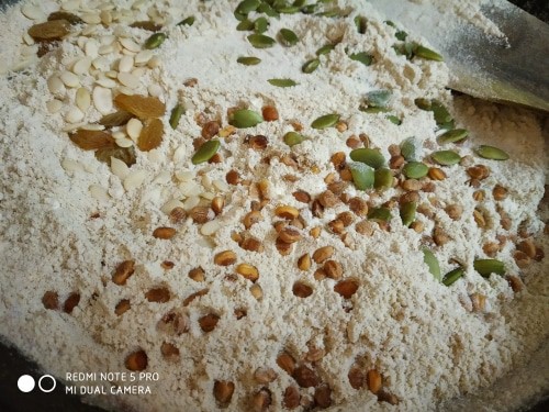 Millet Laddoo - Plattershare - Recipes, food stories and food enthusiasts